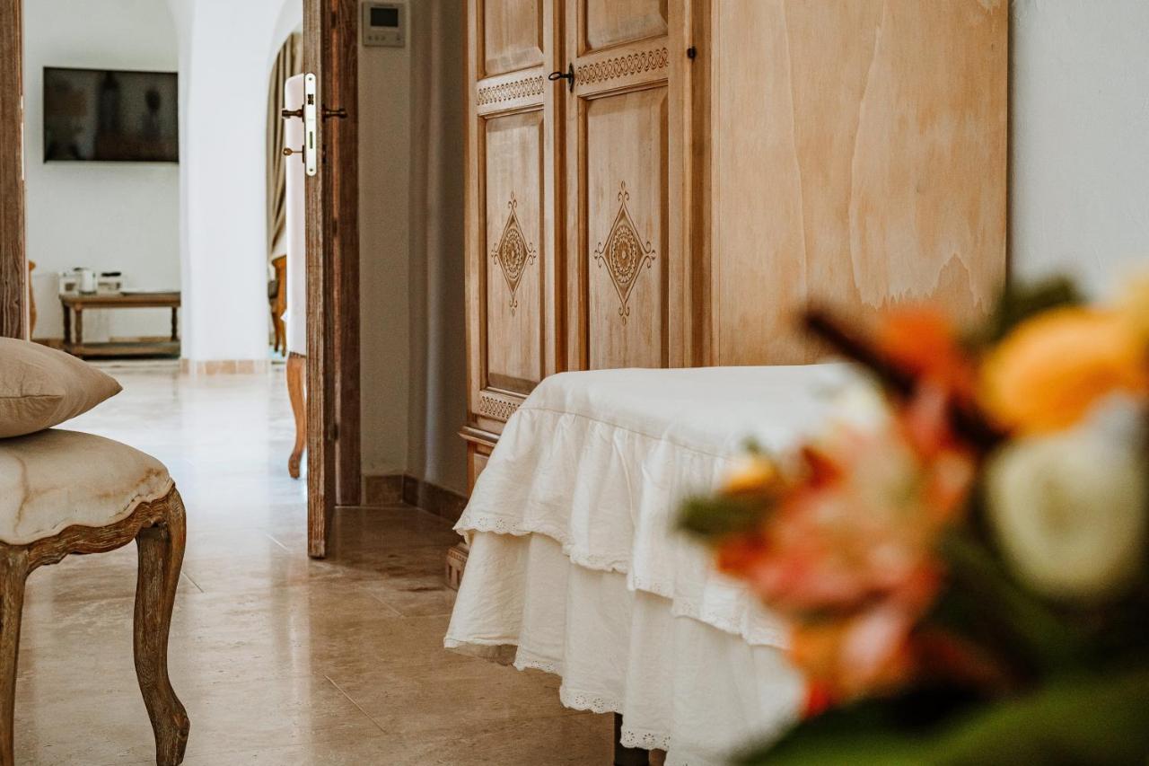 Hotel Pulicinu Baja Sardinia Eksteriør billede