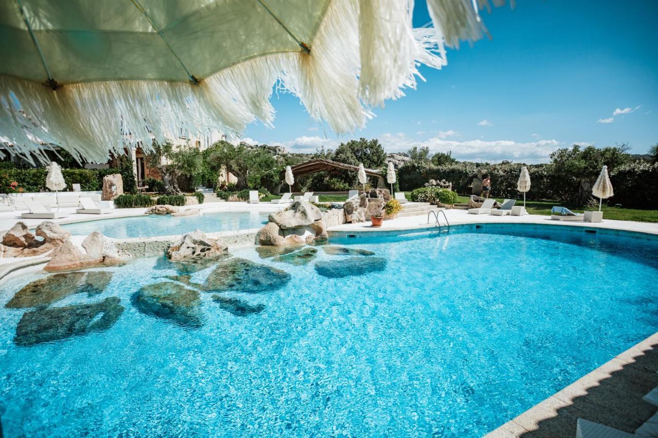 Hotel Pulicinu Baja Sardinia Eksteriør billede