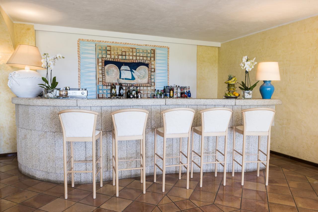 Hotel Pulicinu Baja Sardinia Eksteriør billede