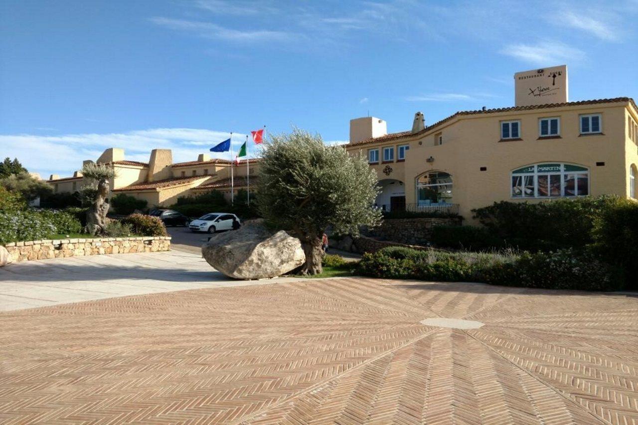Hotel Pulicinu Baja Sardinia Eksteriør billede